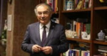 Prof. Dr. Nevzat Tarhan
